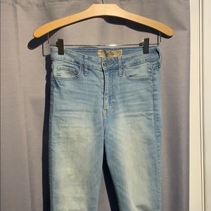 Hollister light wash skinny jeans